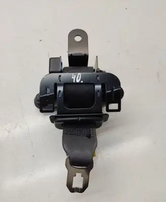 KIA Sportage Middle seatbelt (rear) 898501F200 E11041202
