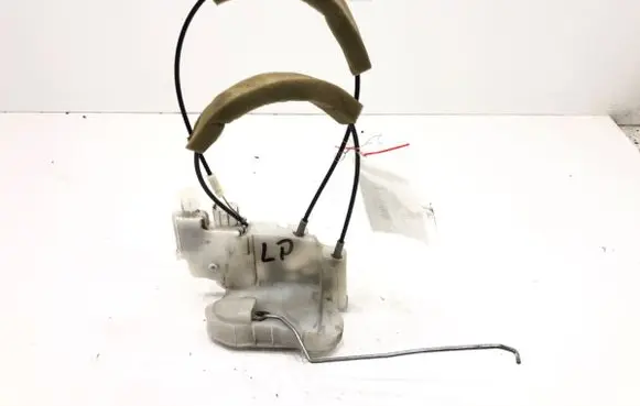 Subaru Legacy Front door lock