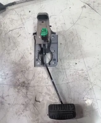 Mitsubishi Outlander Clutch pedal 250243