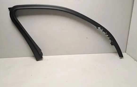 BMW X7 G07 Front door glass trim molding 7445511