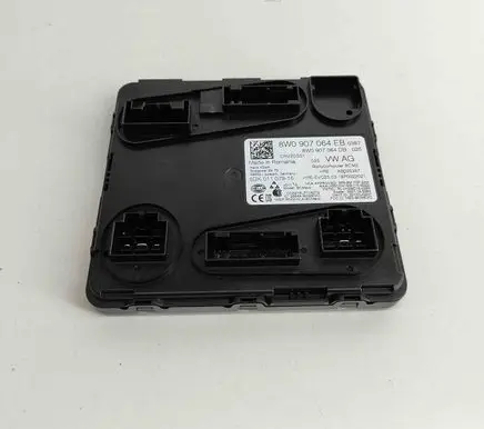 Audi A5 Central body control module 8W0907064DB 5DK011079