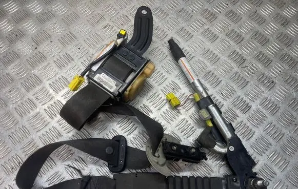 Honda Civic Front seatbelt 81450SMGE110M4