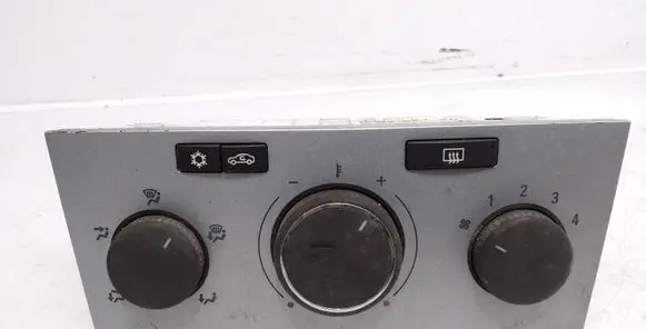 Opel Astra H Climate control unit 
