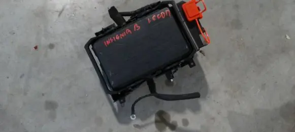 Opel Insignia B Fuse box set