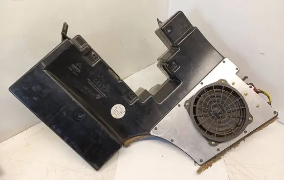 Audi A4 S4 B5 8D Subwoofer speaker 8D9035381C 5229142 491341029401