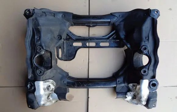 Mercedes-Benz S W221 Front subframe 2216200887MERCCC
