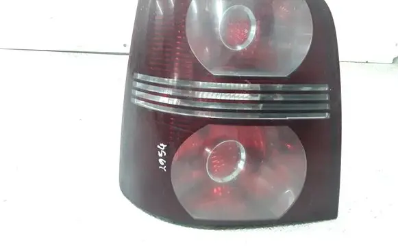 Volkswagen Touran I Rear/tail lights 1T0945095N