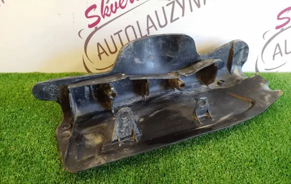 Volkswagen Touareg III Rear underbody cover/under tray 4M0505415