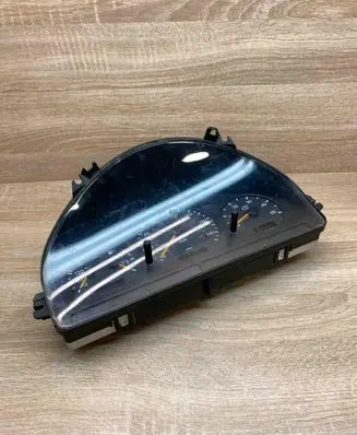 Mercedes-Benz ML W163 Speedometer (instrument cluster) A1635407711