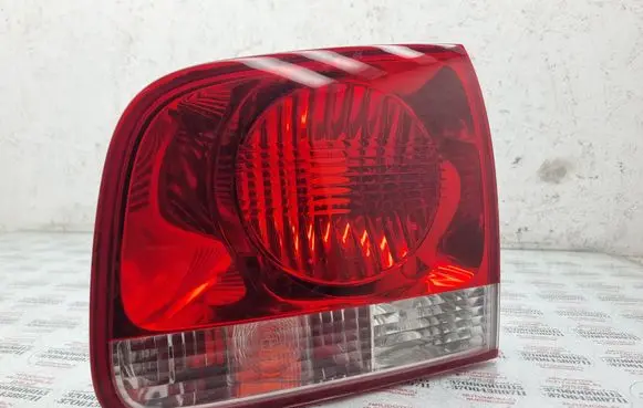 Volkswagen Touareg I Tailgate rear/tail lights 7L6945094H