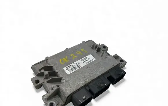 Renault Clio II Engine control unit/module ECU 8200473744 S120201109A