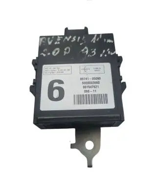 Toyota Avensis T270 Door central lock control unit/module 8974105090