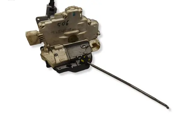 Audi A6 S6 C6 4F Front door lock 4F1837015