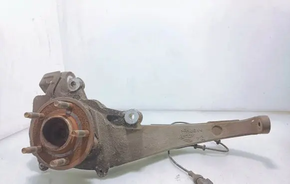 Jaguar XF X250 Front wheel hub spindle knuckle 8w832c204ab