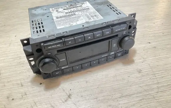 Dodge Caliber Radio/CD/DVD/GPS head unit P05091509AG