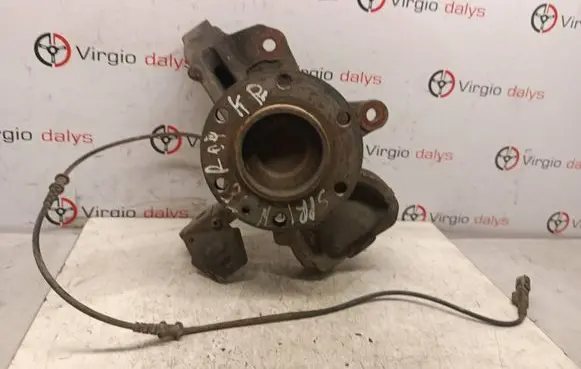 Mercedes-Benz Sprinter W906 Front wheel hub A906332