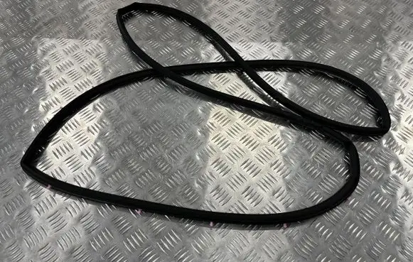 Mazda 3 Front door rubber seal PU16402