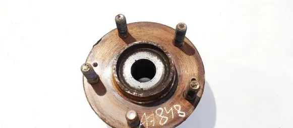 Hyundai i30 Front wheel hub