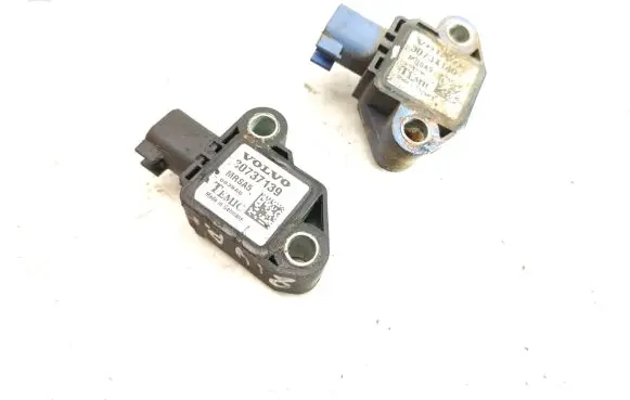 Volvo C70 Airbag deployment crash/impact sensor 30737139 30737140