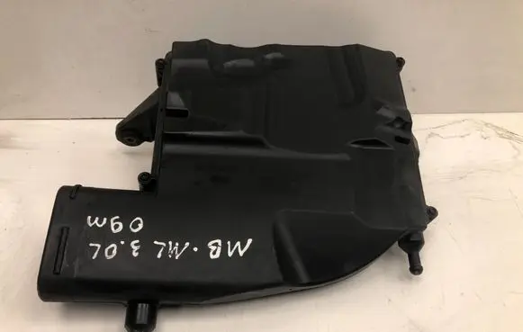 Mercedes-Benz ML W164 Air filter box A6420940304
