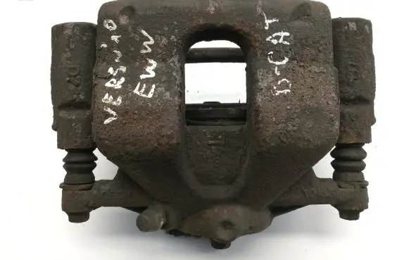 Toyota Verso-S Front brake caliper