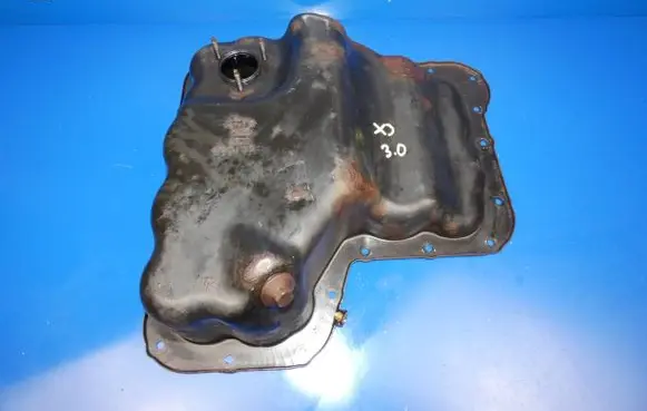 Jaguar XJ X351 Oil sump 9X2Q6675CB
