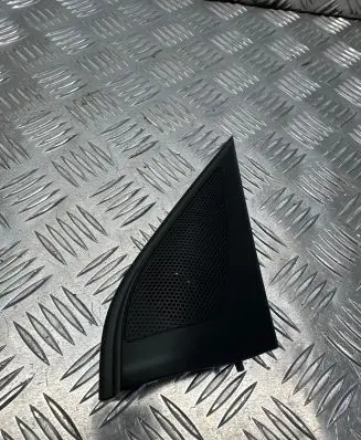 Mitsubishi L200 Front door high frequency speaker 0B006G