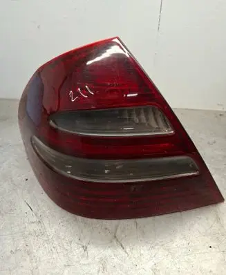 Mercedes-Benz E W211 Rear/tail lights a2118200364