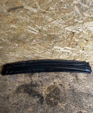 Mitsubishi Colt Wiper trim