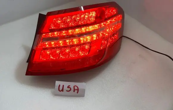 Mercedes-Benz E W212 Rear/tail lights A2129067101