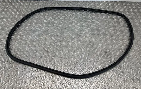 Volvo XC40 Front door rubber seal