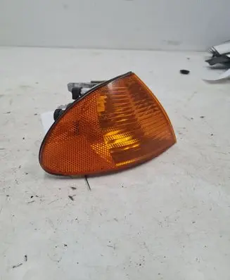 BMW 3 E46 Front indicator light