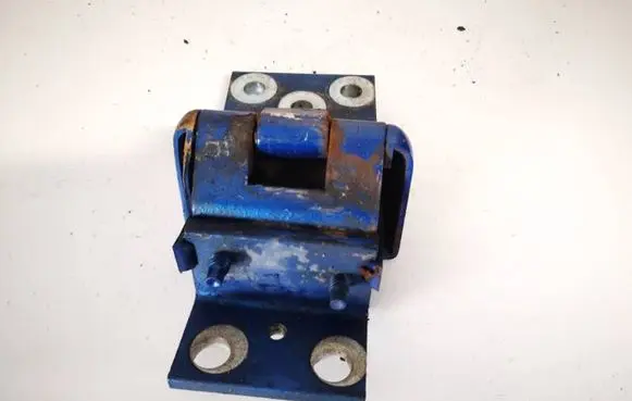 Citroen Berlingo Rear door lower hinge
