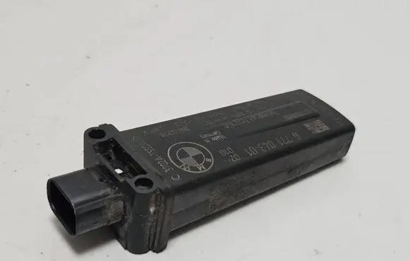 BMW 6 E63 E64 Tire pressure sensor 6771043