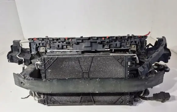 Opel Insignia A Radiator support slam panel