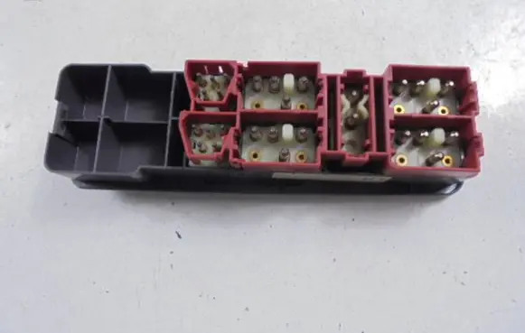 Volvo S40, V40 Electric window control switch 30860528