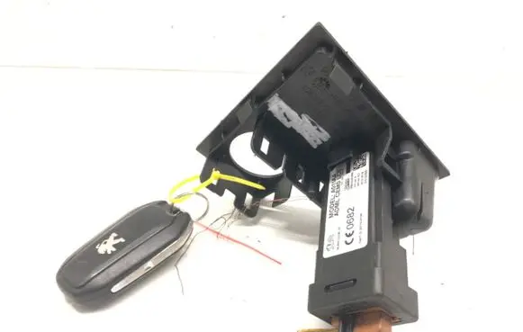 Peugeot 508 Ignition lock 9665602980