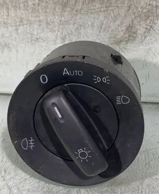 Volkswagen Golf VI Light switch 1k0941431