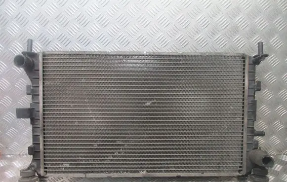 Ford Focus Radiator set 98AB-8005-DD