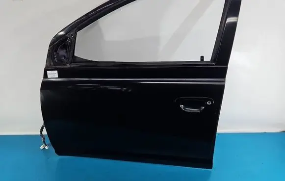 Toyota Yaris Front door IMPRK1573217