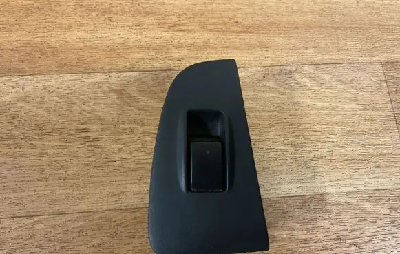 Toyota Avensis T250 Electric window control switch 7423105140