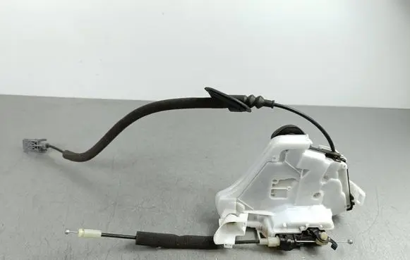 Renault Arkana Front door lock P20220627