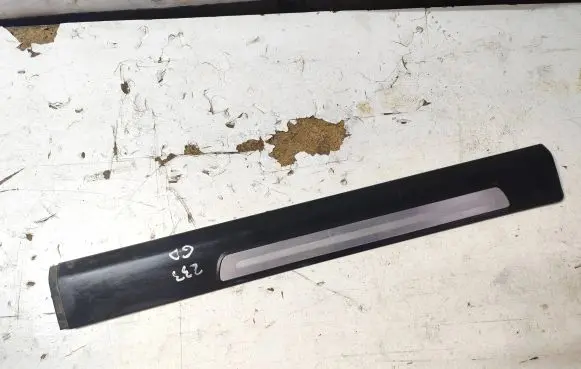 Audi A6 S6 C6 4F Rear sill trim cover 4F0853376G 4F0853376E