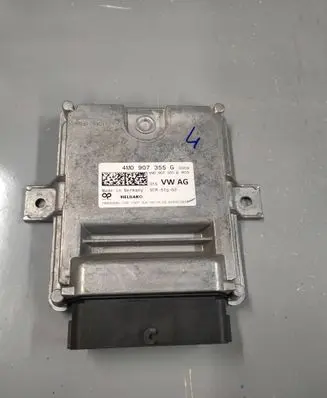 Audi Q7 4M Adblue control unit 4M0907355G