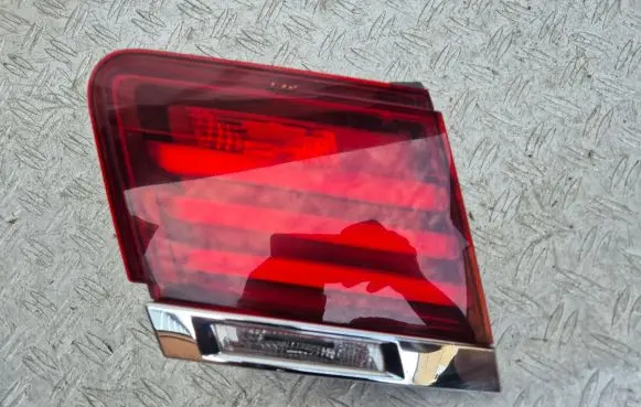 BMW 7 F01 F02 F03 F04 Tailgate rear/tail lights 7300271