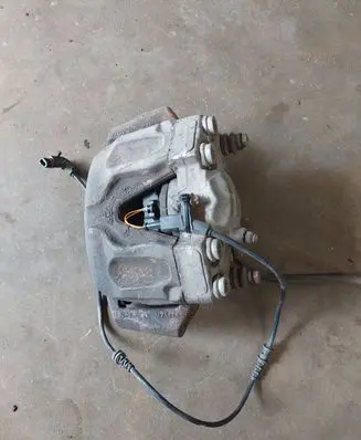 Mercedes-Benz C W204 Front brake caliper