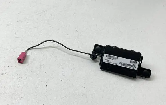 Chrysler Pacifica Keyless system antenna P68186558AB 22008 62574