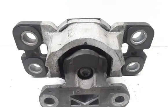 Volvo S80 Engine mount bracket HL0890M03
