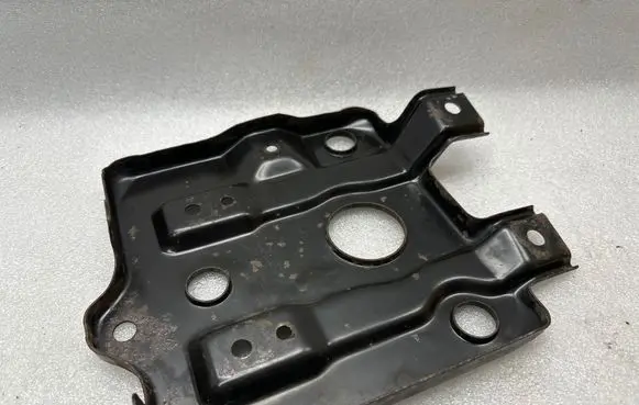 Mitsubishi Eclipse (D21A/D22A/D27A) Battery box tray 