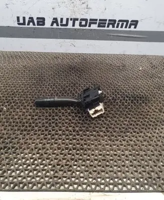 Toyota Avensis T250 Indicator stalk 173650